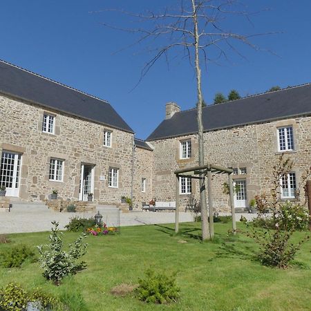 La Vallee Joly Le Vast Exterior photo